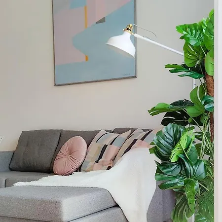 Apartment New Pastel Near Helsinki Airport In Kivistoe *